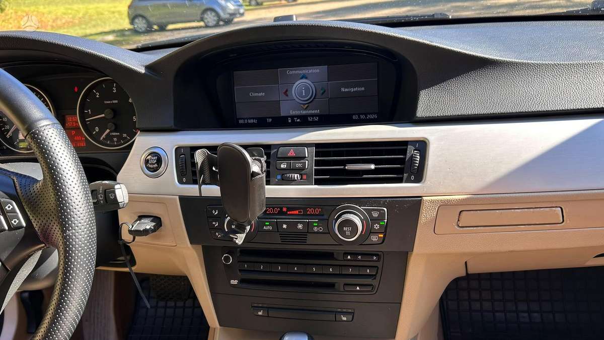 BMW 325 2007 — photo 12