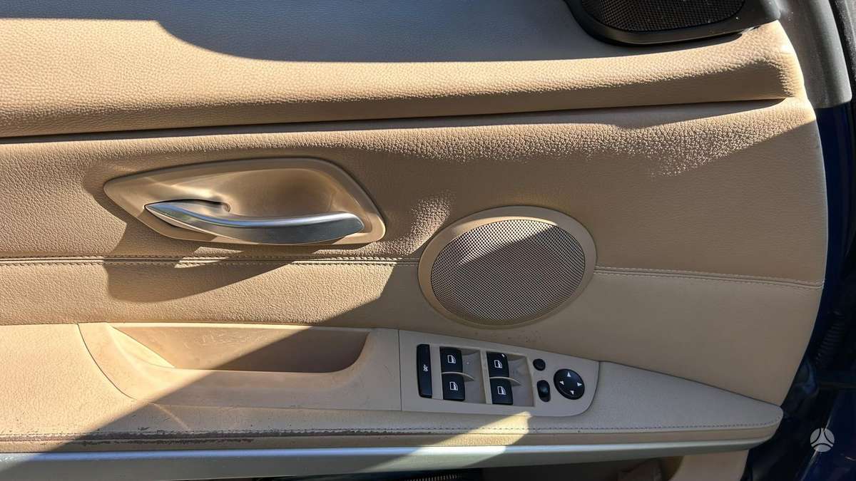 BMW 325 2007 — photo 8