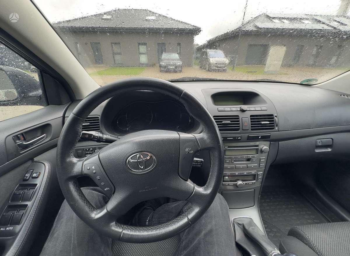 Toyota Avensis 2005 — photo 10