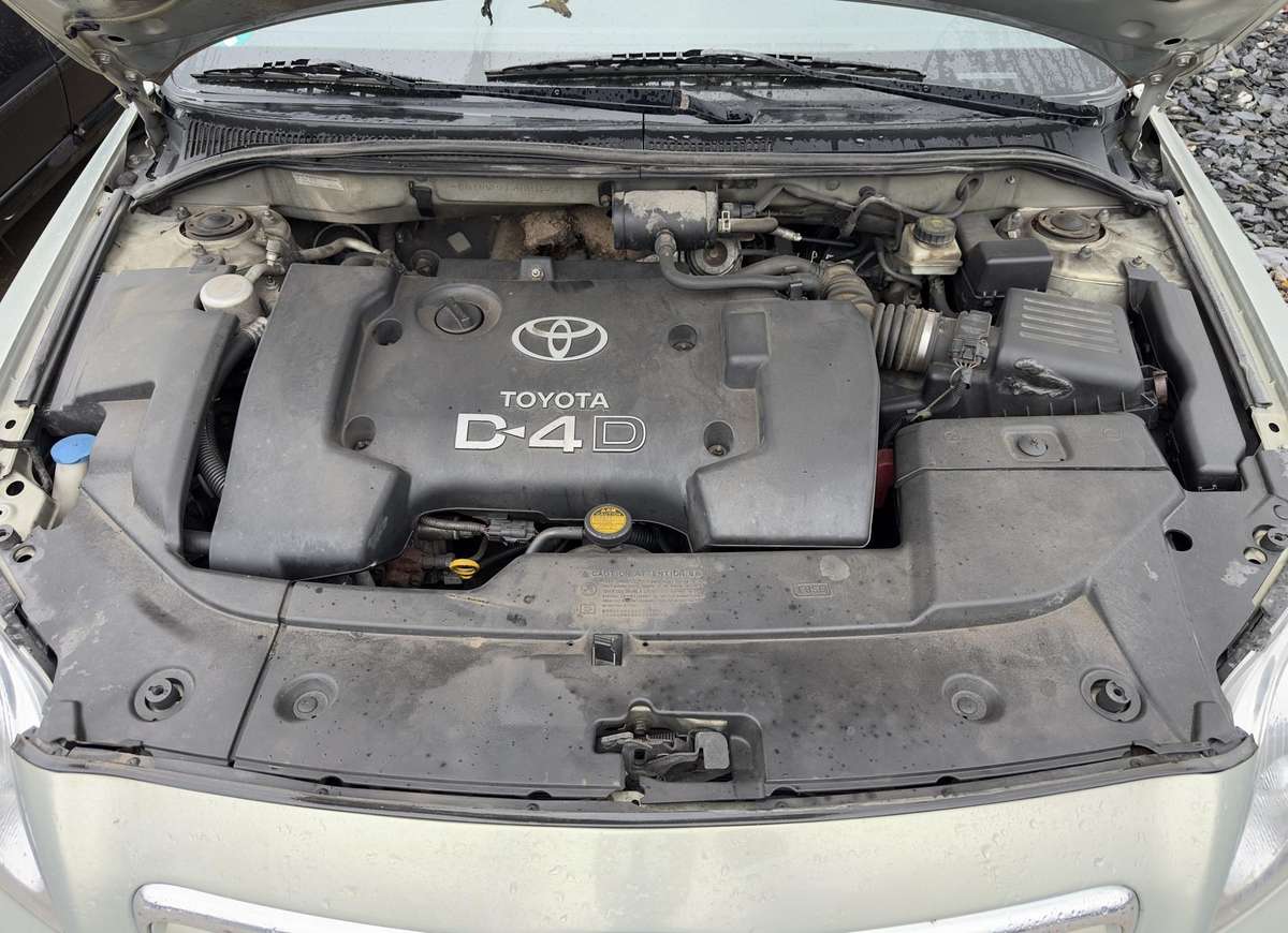 Toyota Avensis 2005 — photo 12