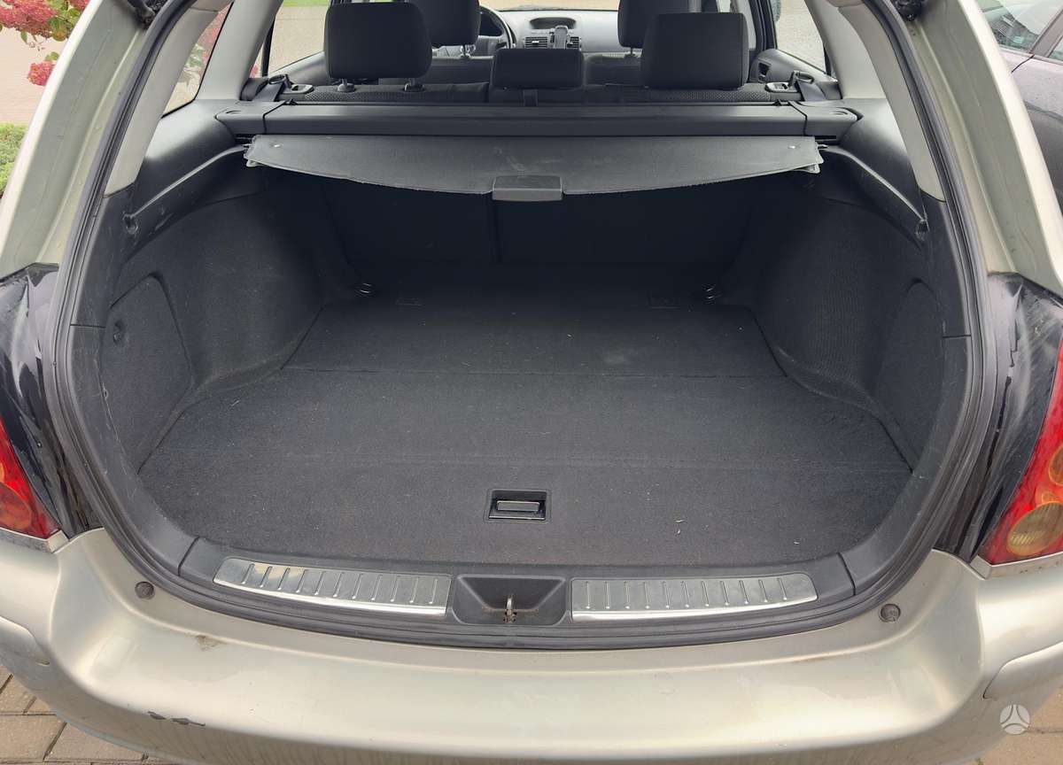 Toyota Avensis 2005 — photo 6