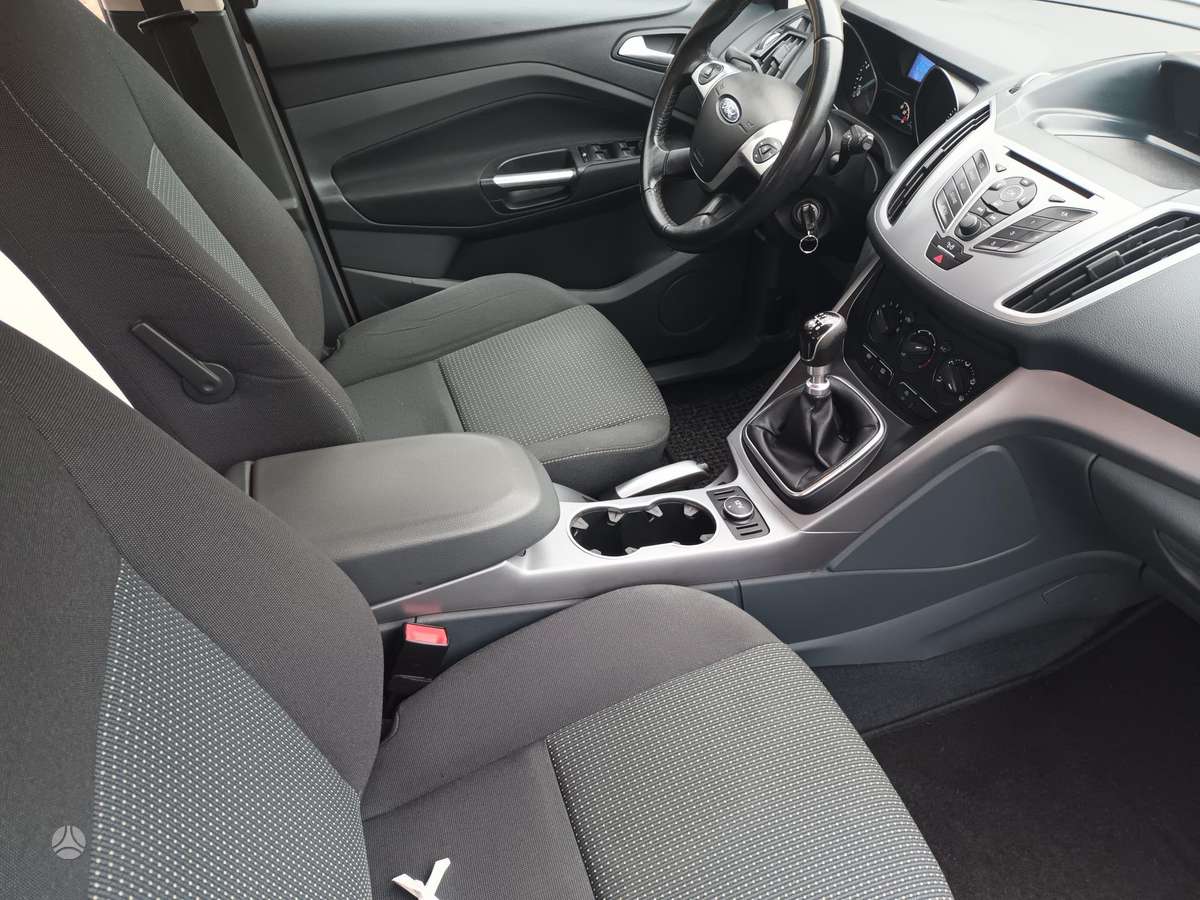 Ford Grand 2014 — photo 5