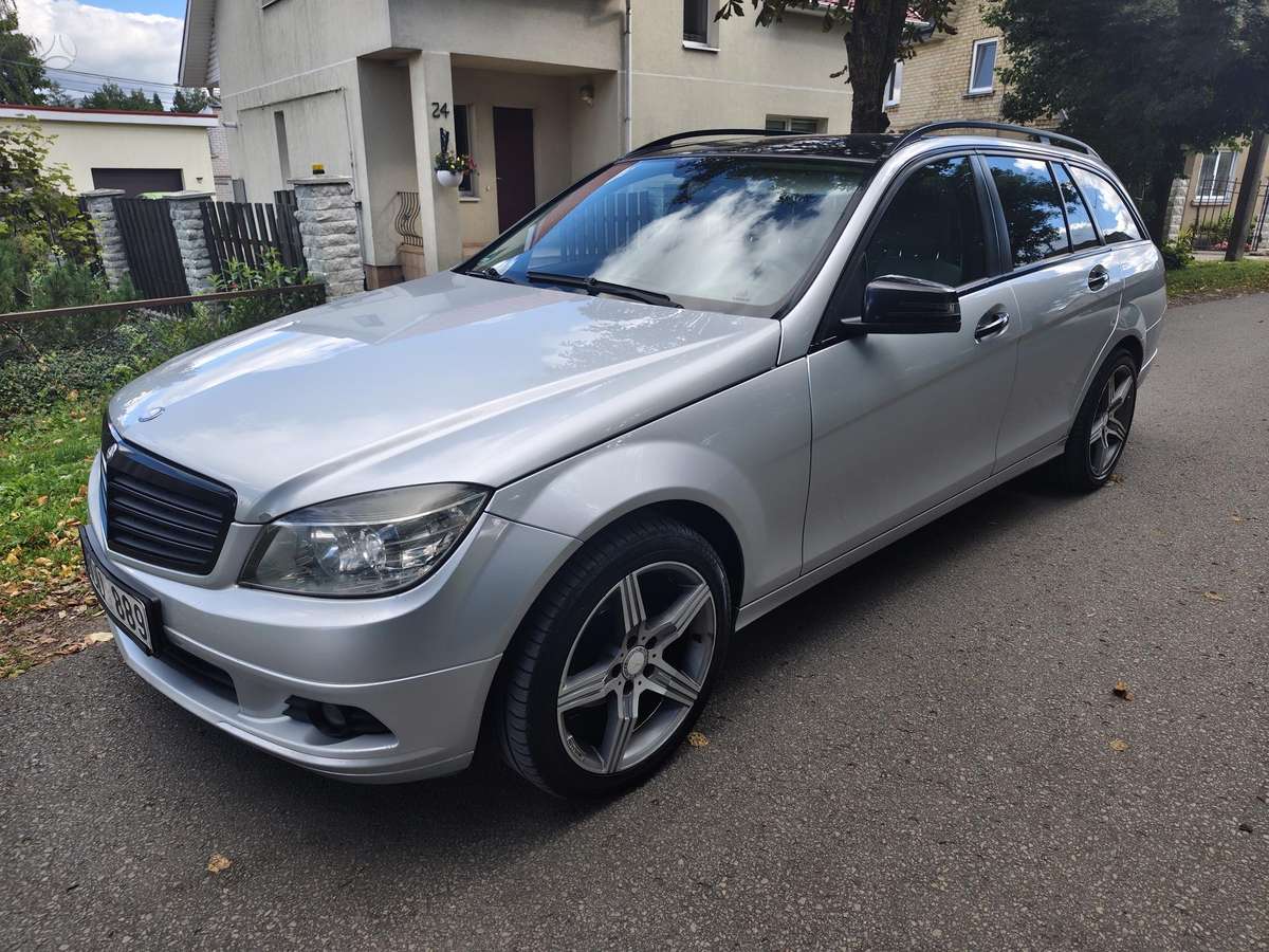 Mercedes-Benz C220, 2009