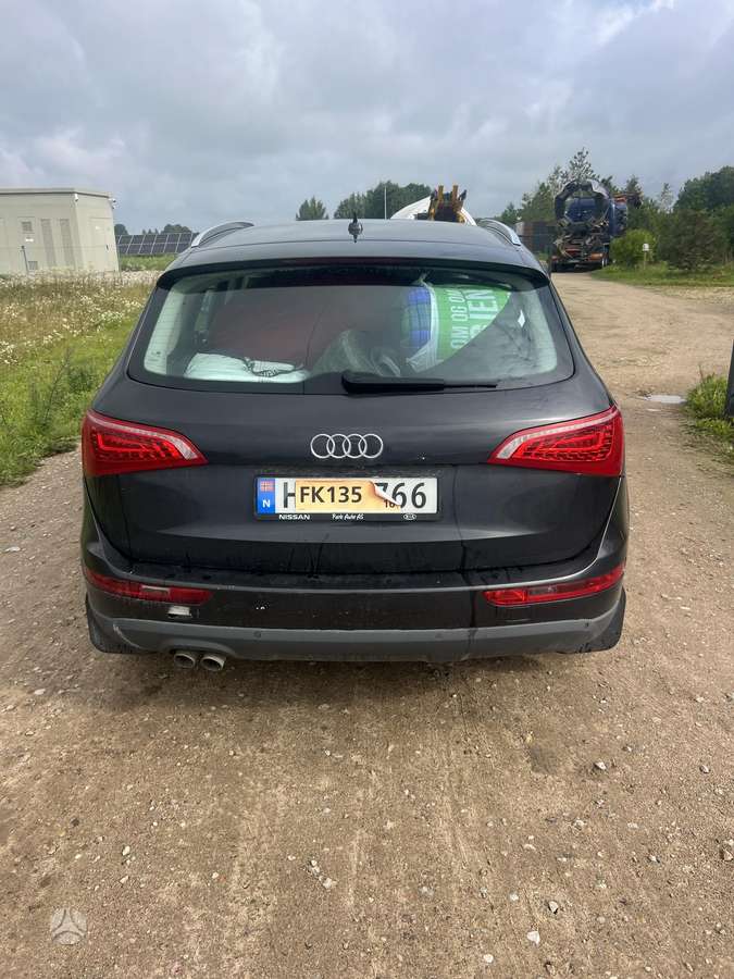 Audi Q5 2010 — engine 1968 cm³, 177 HP (130kW)