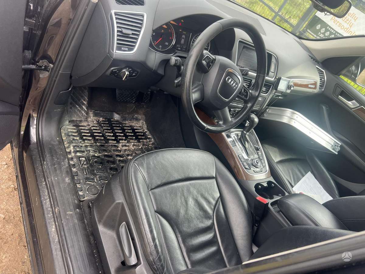 Audi Q5 2010 — photo 6