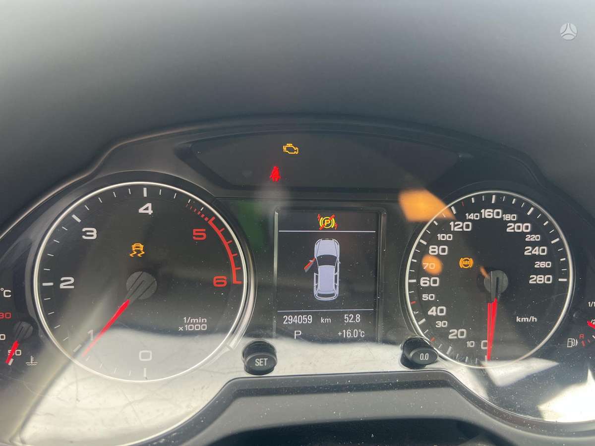Audi Q5 2010 — photo 7