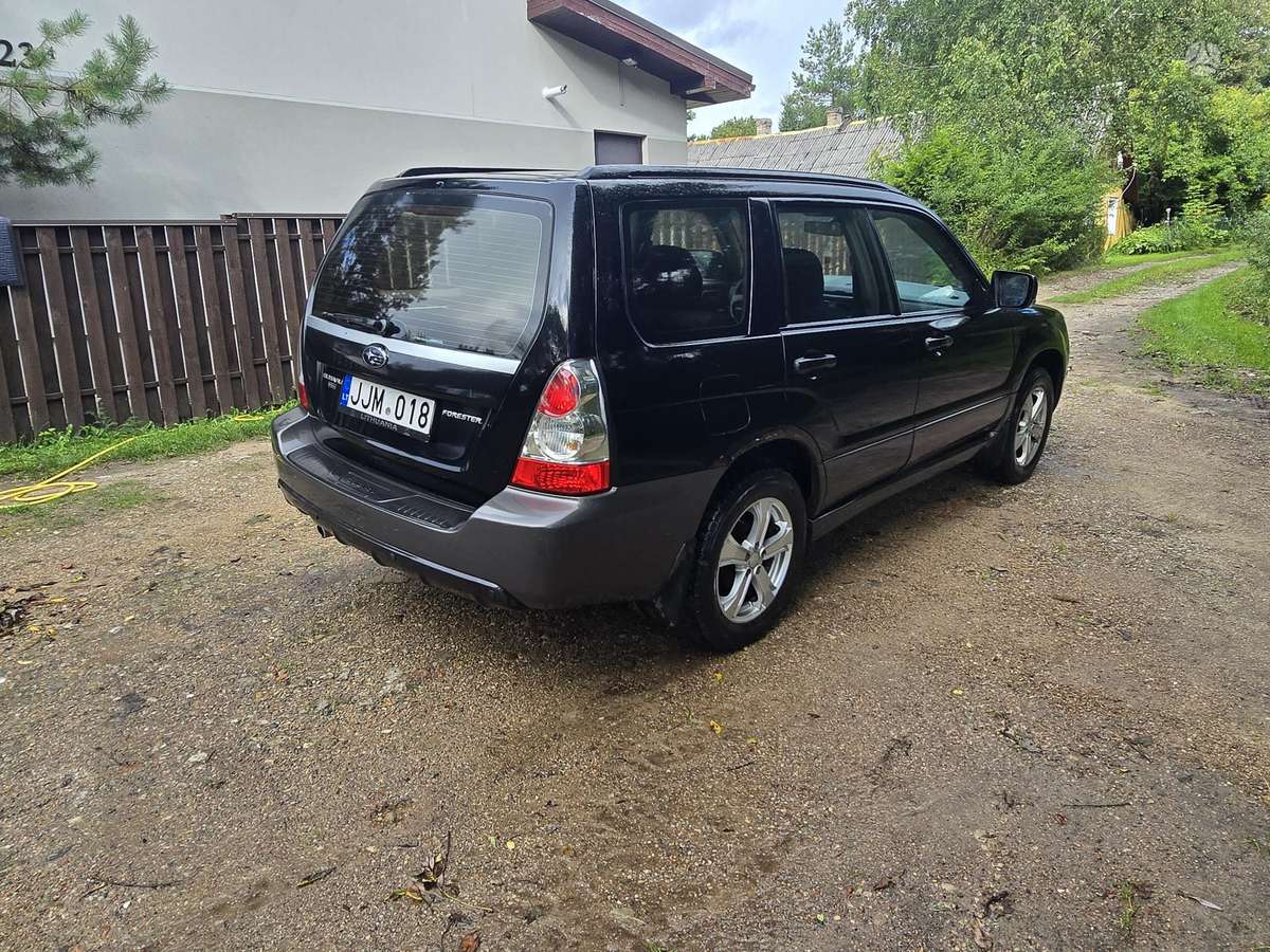 Subaru Forester 2006 — engine 1994 cm³, 158 HP (116kW)