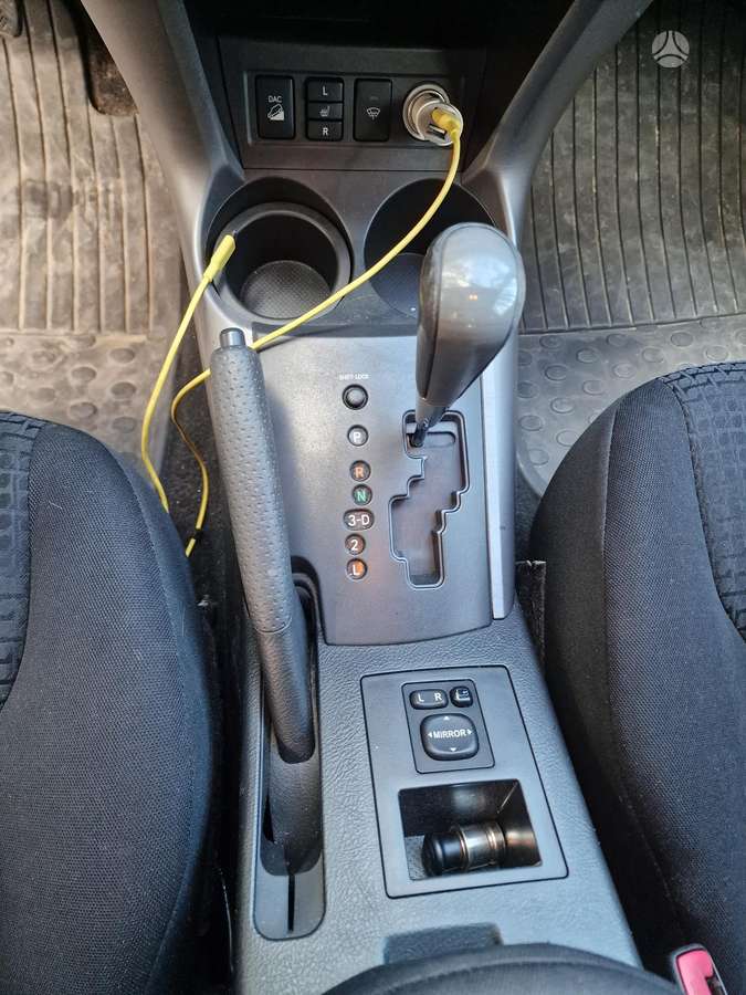 Toyota RAV4 2008 — photo 17