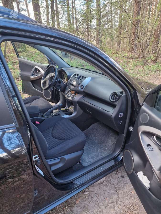 Toyota RAV4 2008 — photo 21