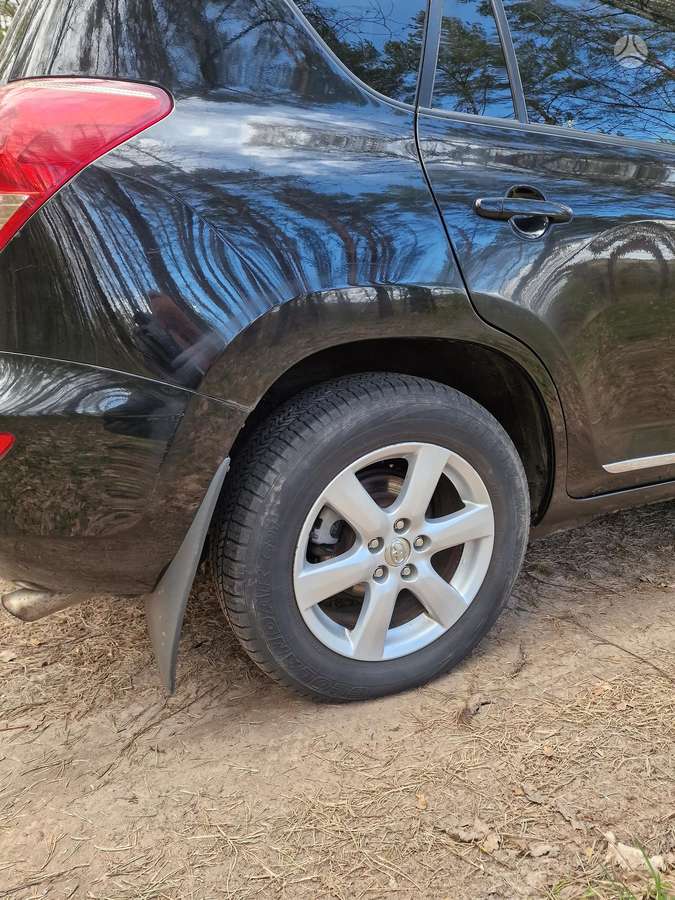 Toyota RAV4 2008 — photo 9
