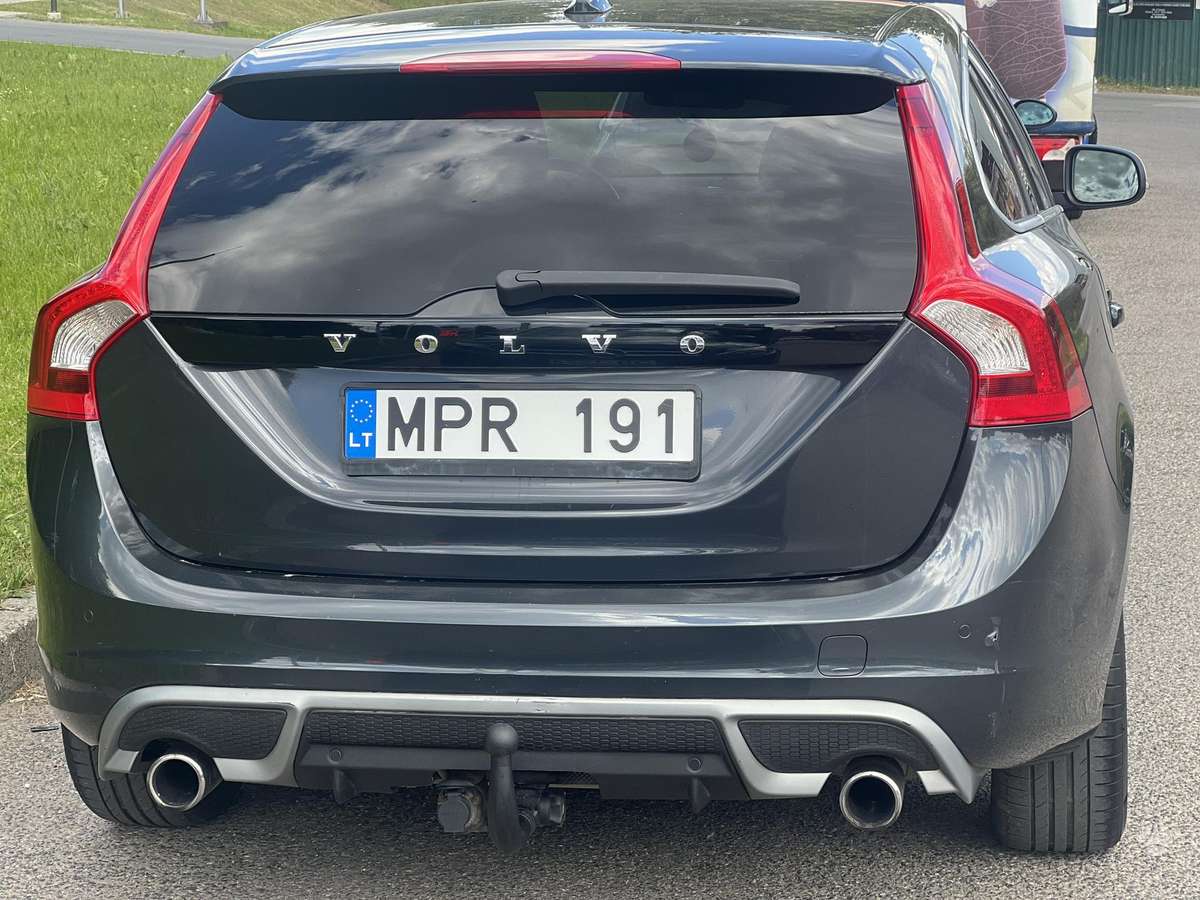 Volvo V60 2012 — photo 7