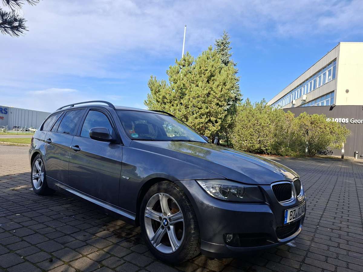 BMW 320, 2009
