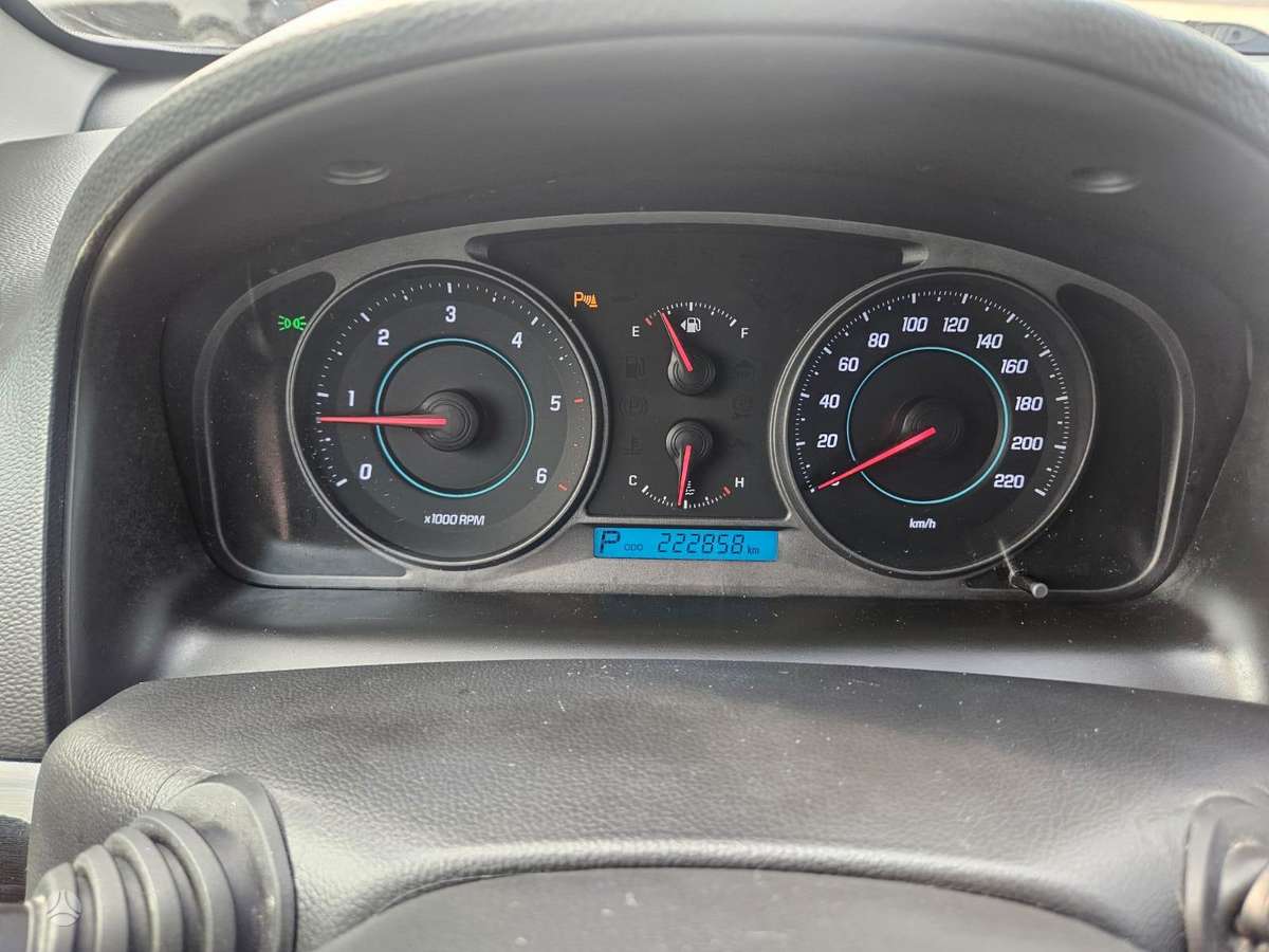 Chevrolet Captiva 2011 — photo 10