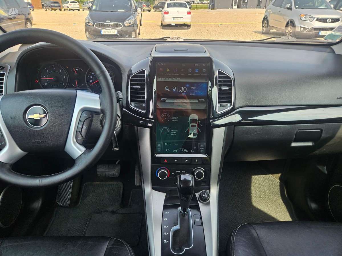 Chevrolet Captiva 2011 — photo 12