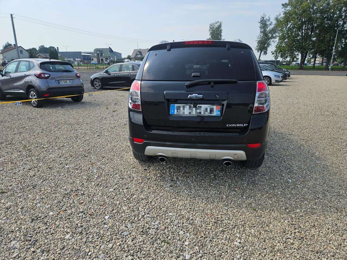Chevrolet Captiva 2011 — engine 2200 cm³, 184 HP (135kW)