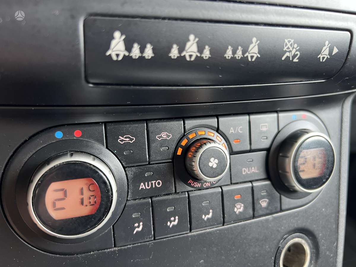 Nissan Qashqai 2009 — photo 21