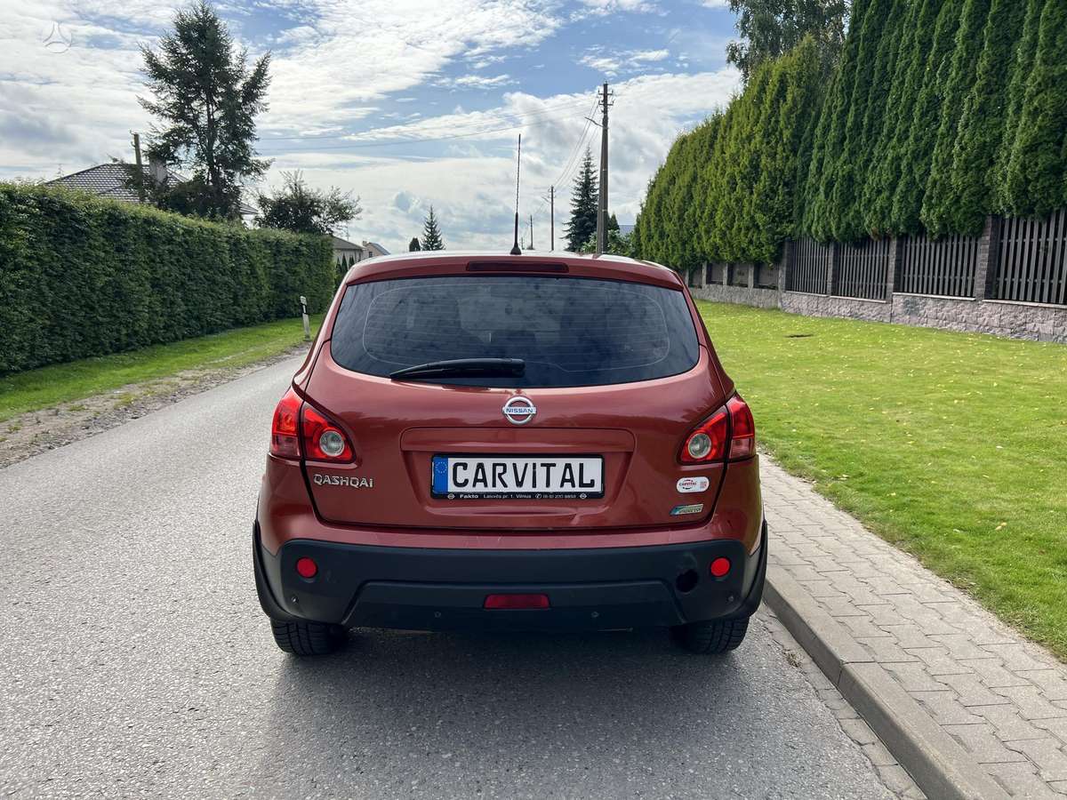 Nissan Qashqai 2009 — engine 2000 cm³, 141 HP (104kW)