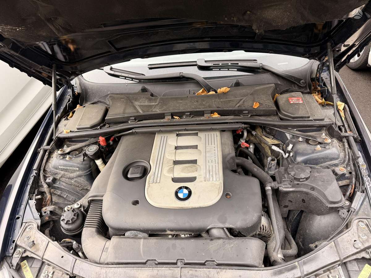 BMW 330 2007 — photo 10