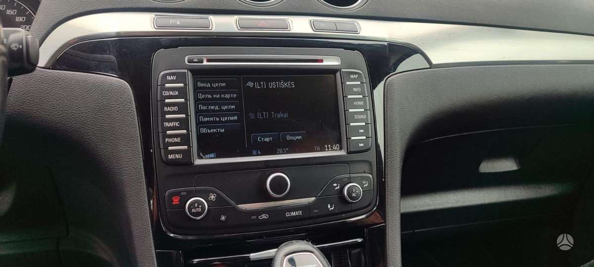 Ford S-MAX 2012 — photo 11