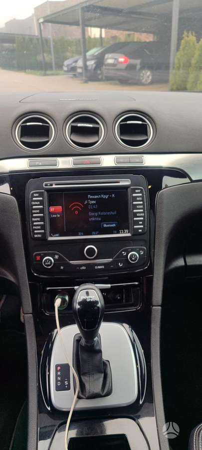Ford S-MAX 2012 — photo 14