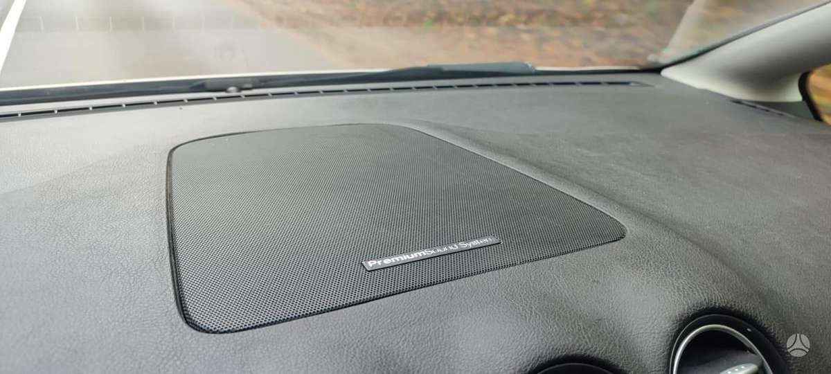 Ford S-MAX 2012 — photo 16