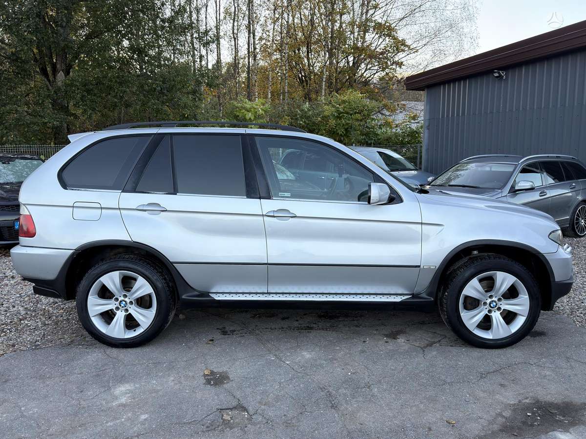 BMW X5 2007 — rear view