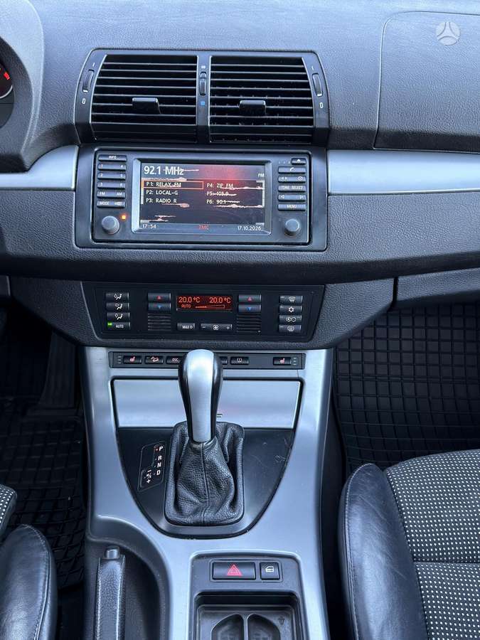 BMW X5 2007 — photo 28