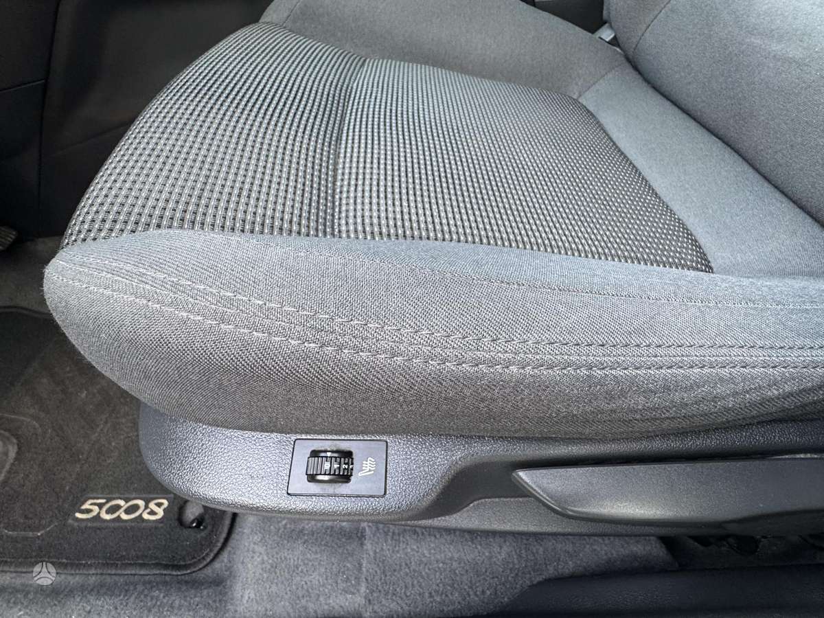Peugeot 5008 2015 — photo 10