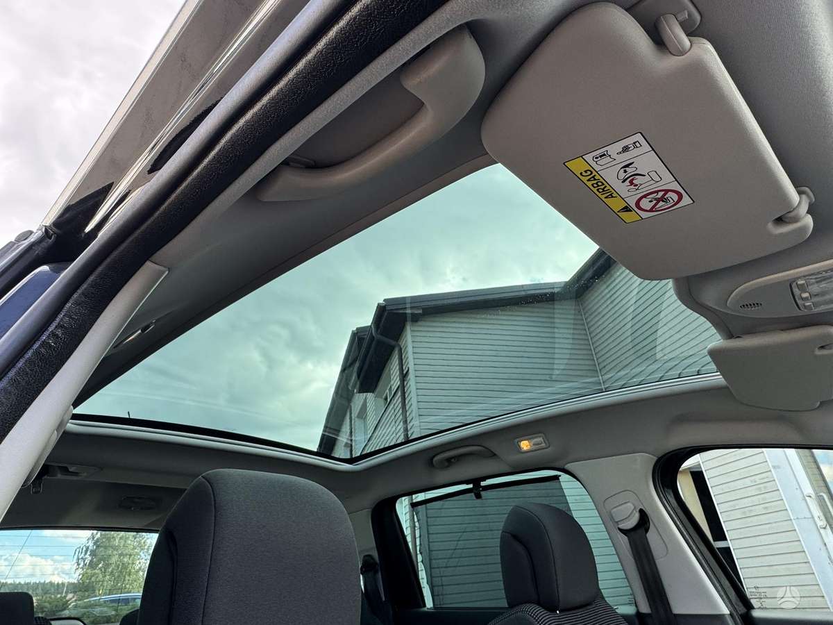 Peugeot 5008 2015 — photo 17