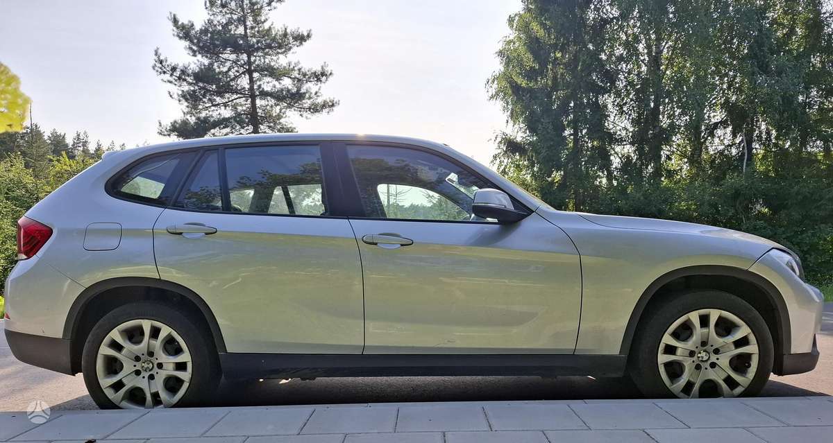 BMW X1 2012 — photo 7