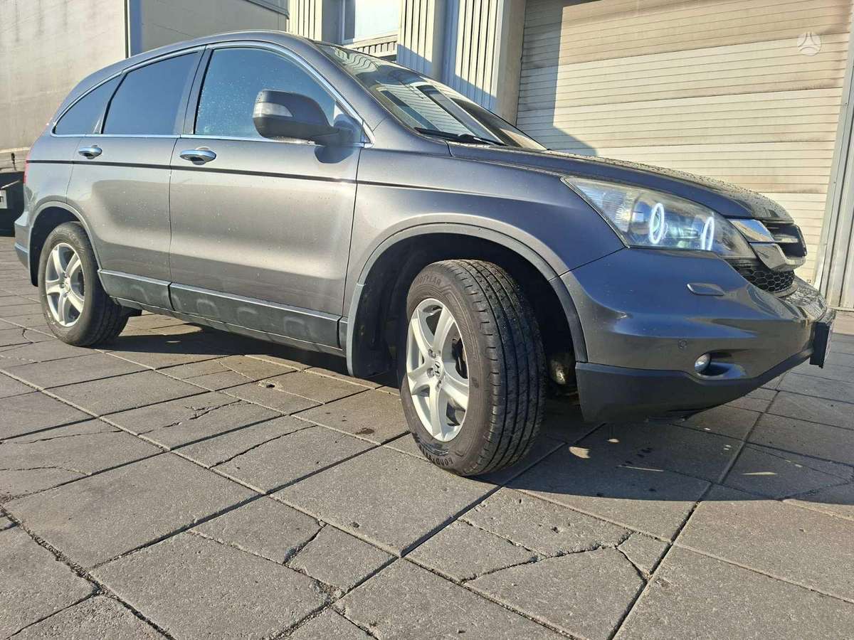 Honda CR-V 2011 — салон