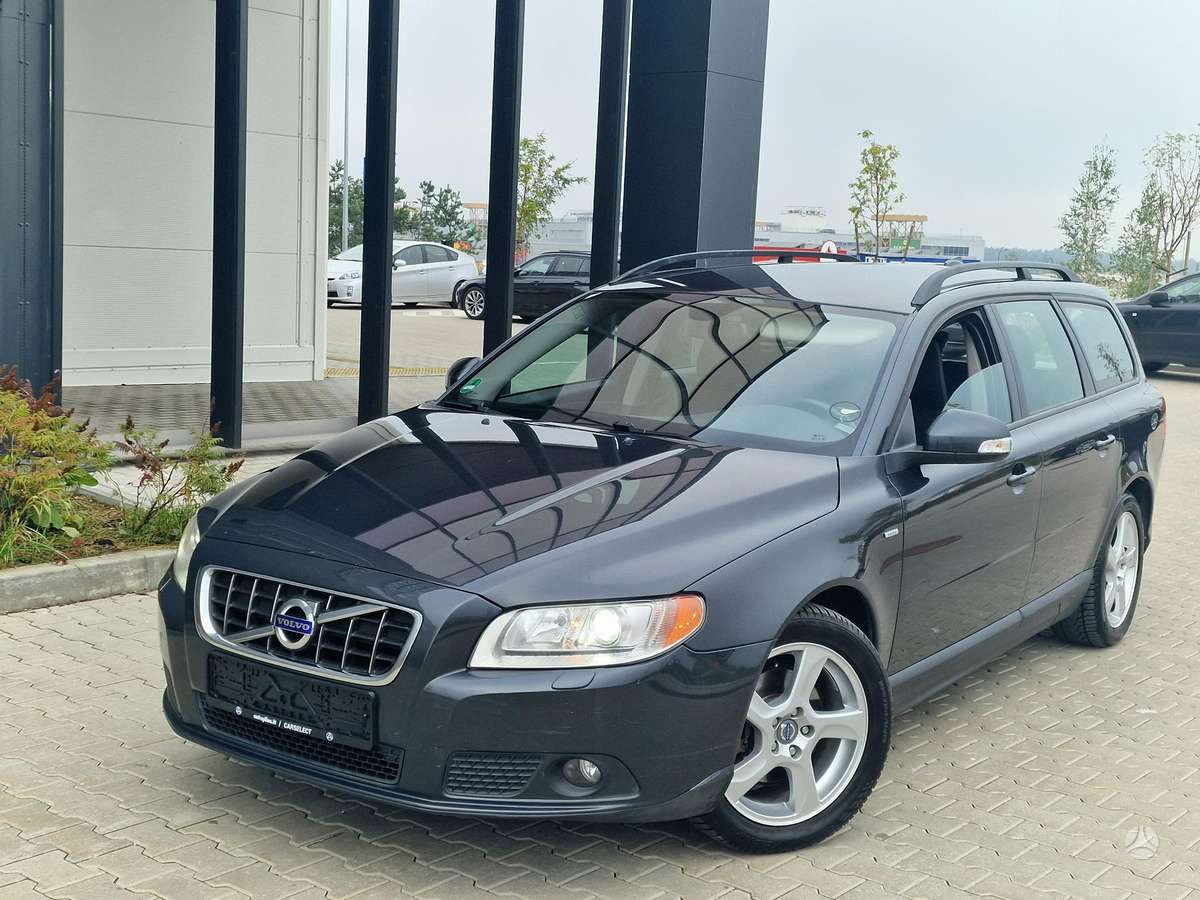 Volvo V70, 2010 — vehicle for AFU from Europe