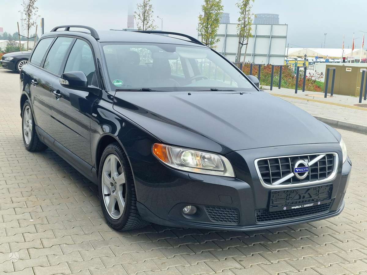 Volvo V70 2010 — engine 1560 cm³, 109 HP (80kW)