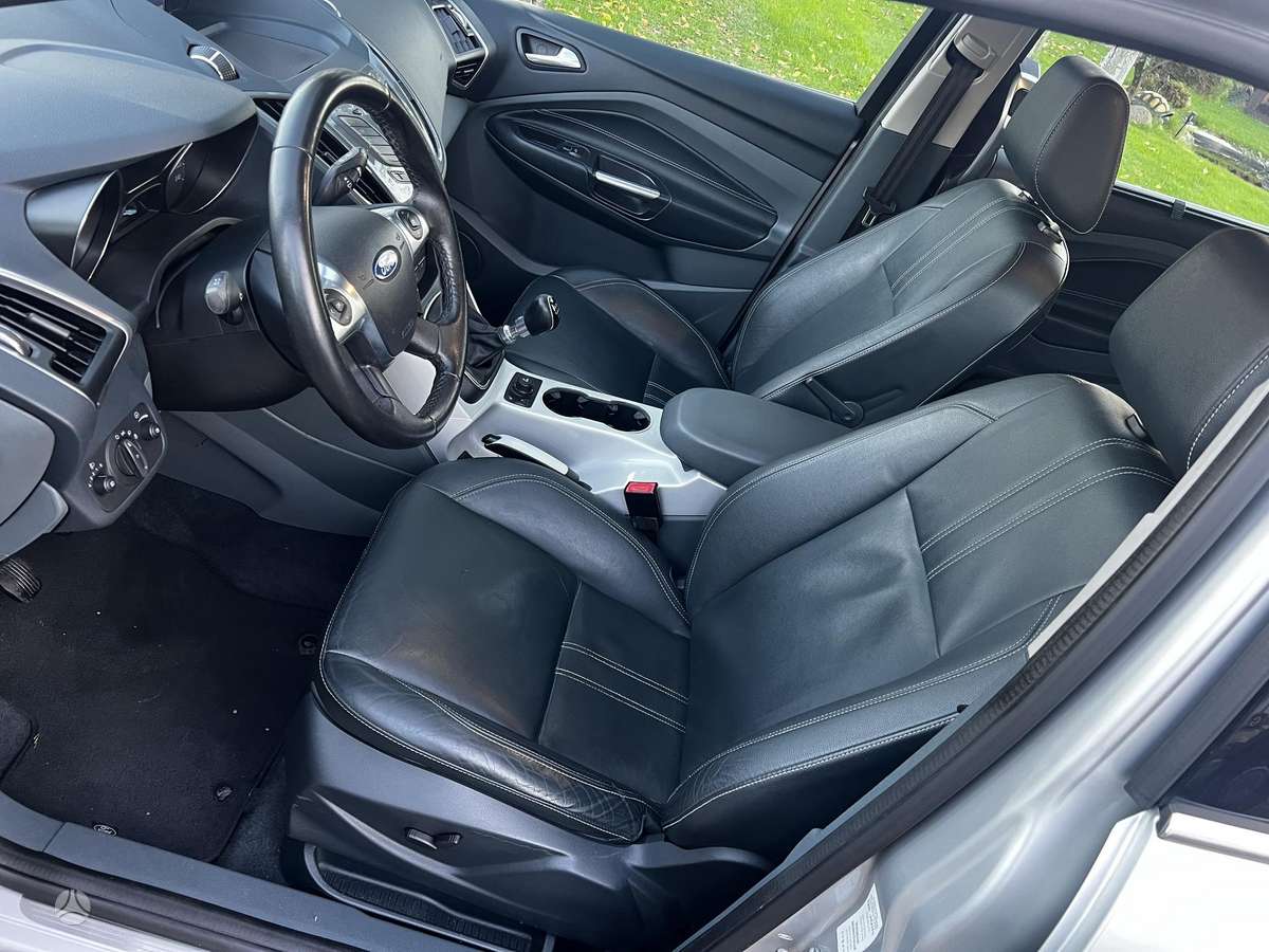 Ford Grand 2013 — photo 13