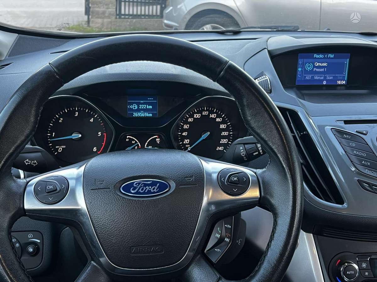 Ford Grand 2013 — photo 21