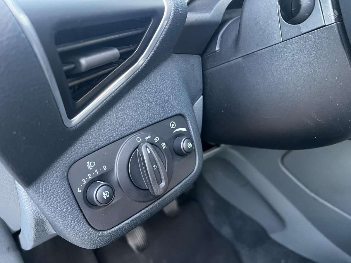 Ford Grand 2013 — photo 24