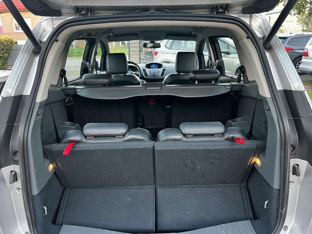 Ford Grand 2013 — photo 25