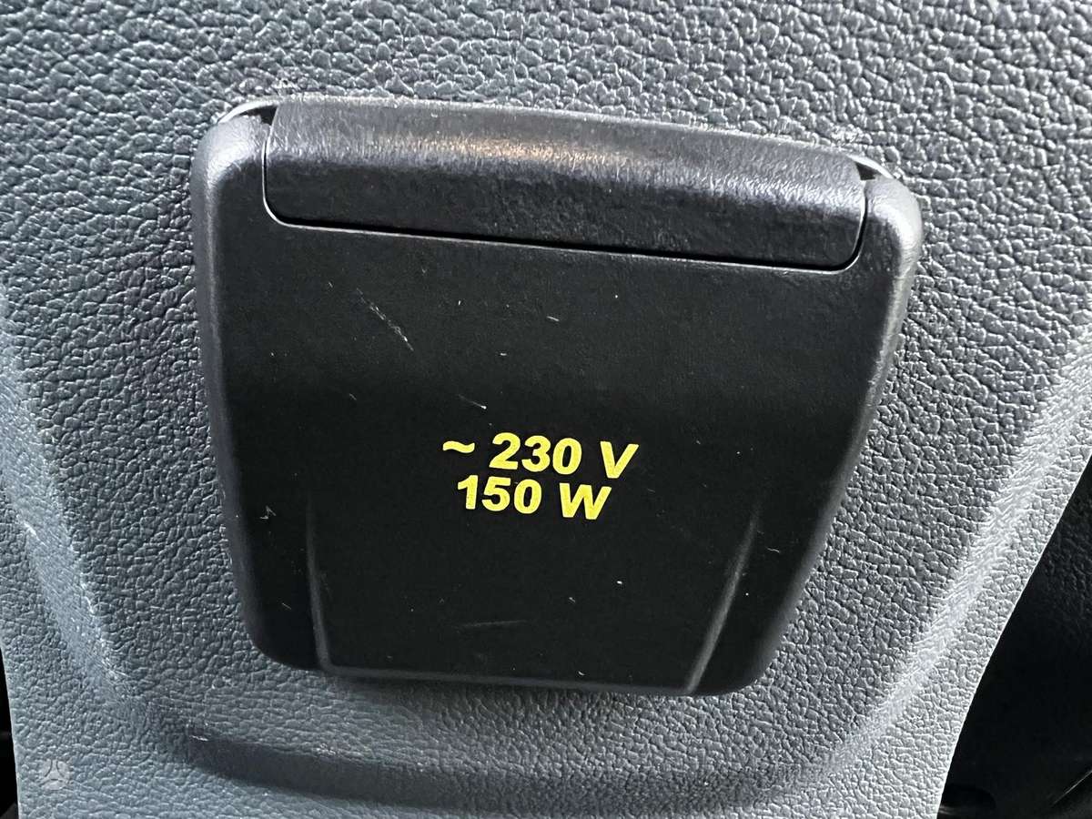 Ford Grand 2013 — photo 28