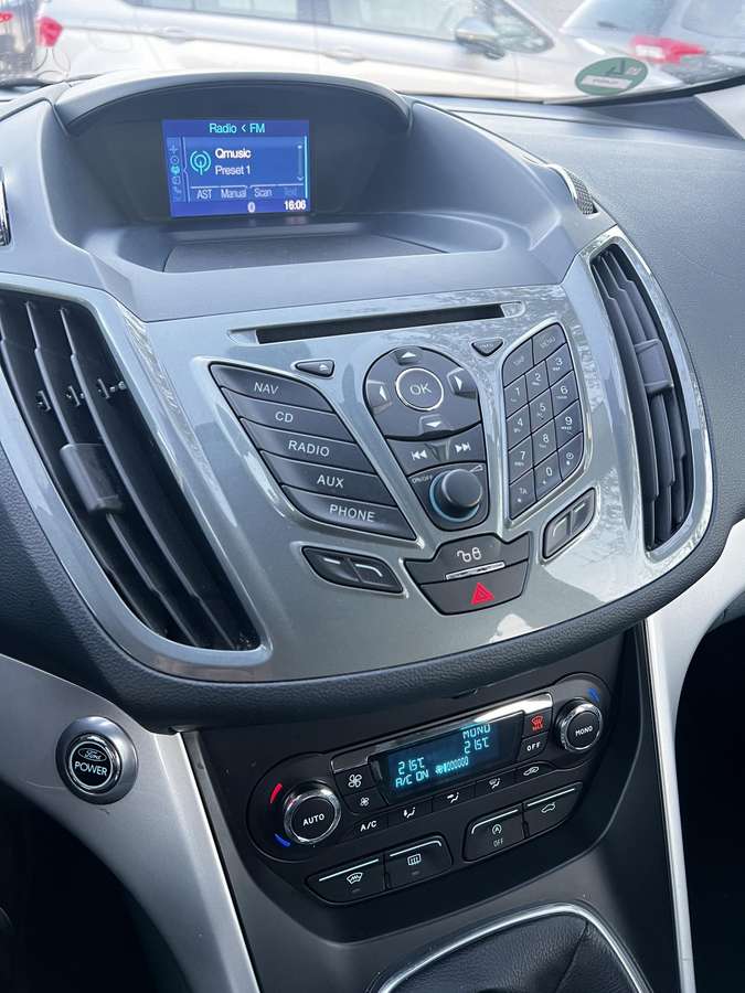 Ford Grand 2013 — photo 31