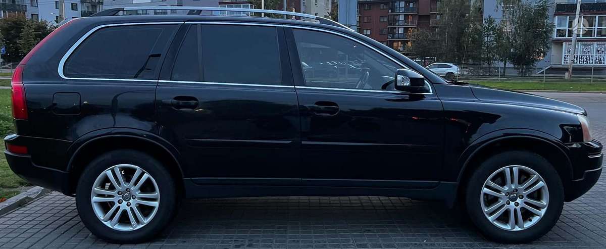 Volvo XC90 2007 — двигун 2400 cm³, 185 HP (136kW)