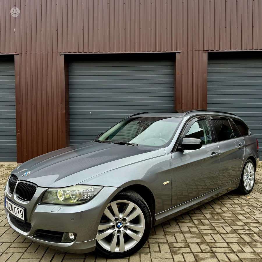 BMW 320 2011 — photo 5