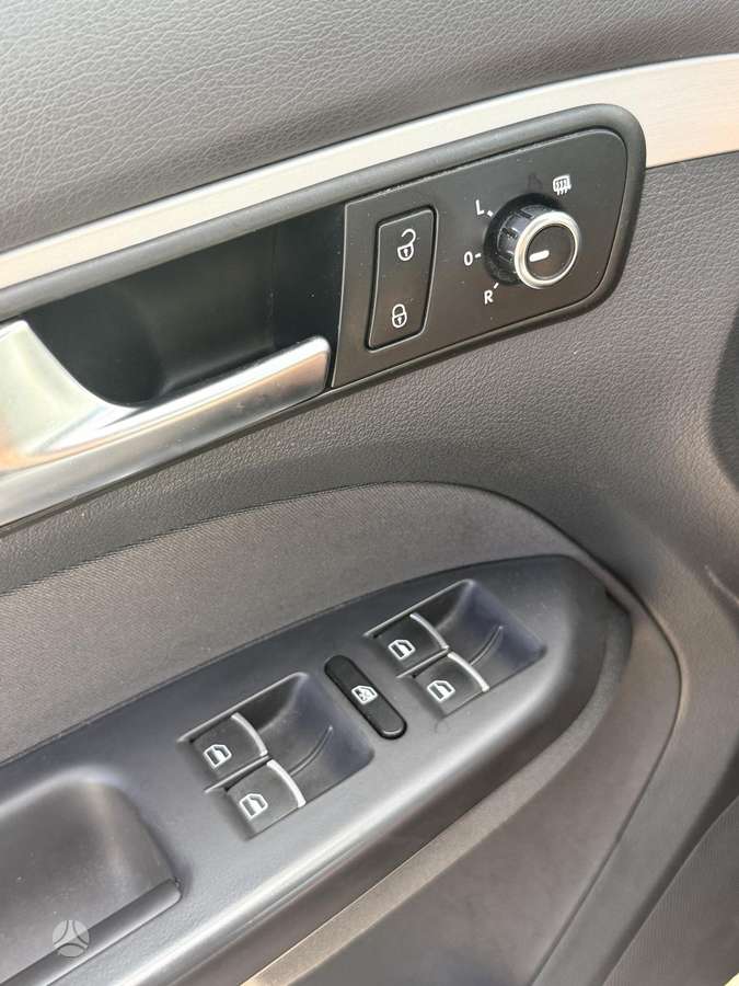 Volkswagen Touran 2014 — photo 17
