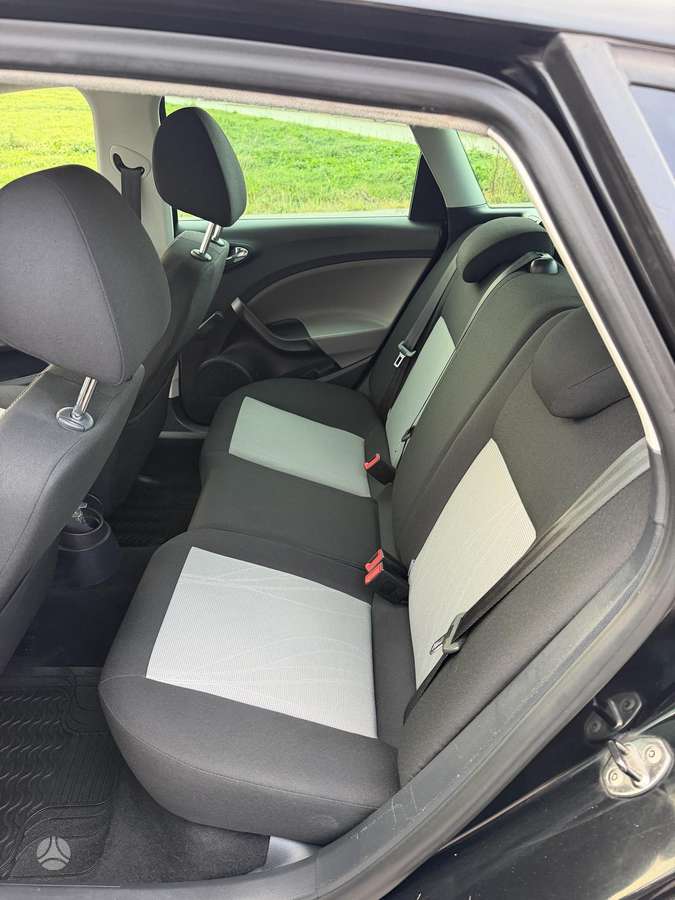 Seat Ibiza 2013 — фото 11
