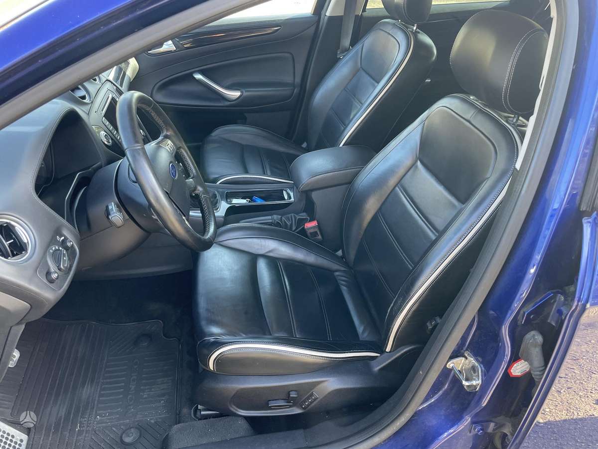 Ford Mondeo 2014 — photo 10