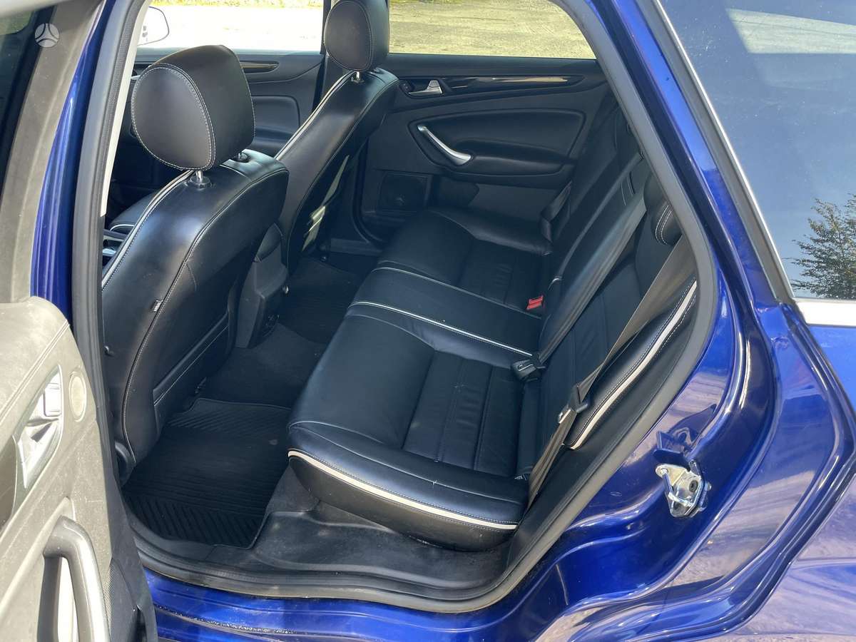 Ford Mondeo 2014 — photo 12