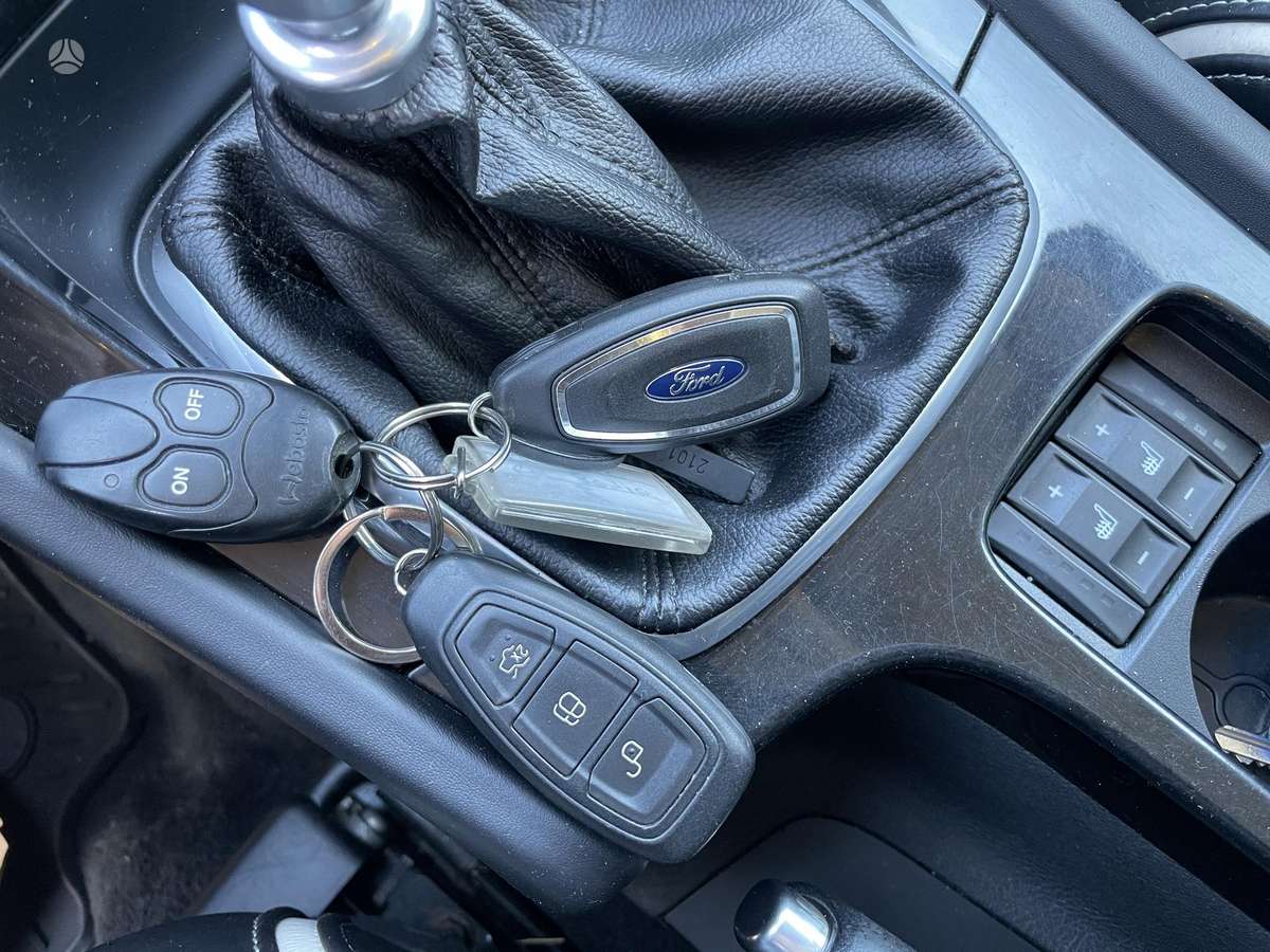 Ford Mondeo 2014 — photo 13