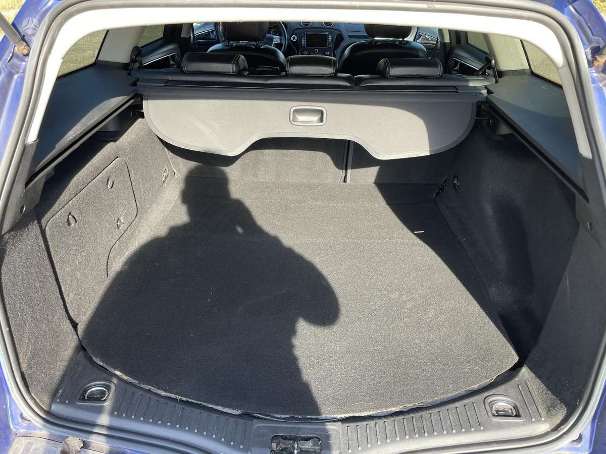 Ford Mondeo 2014 — photo 14