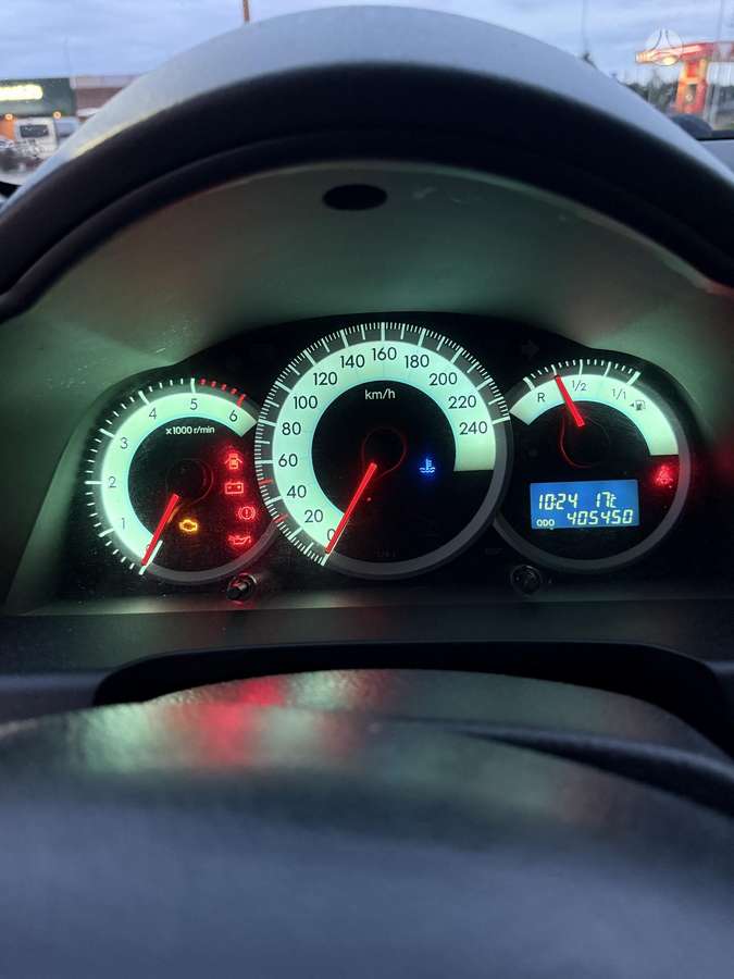 Toyota Corolla 2008 — photo 7