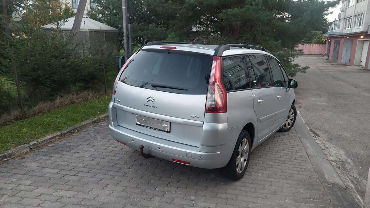 Citroen Grand 2013 — вигляд ззаду