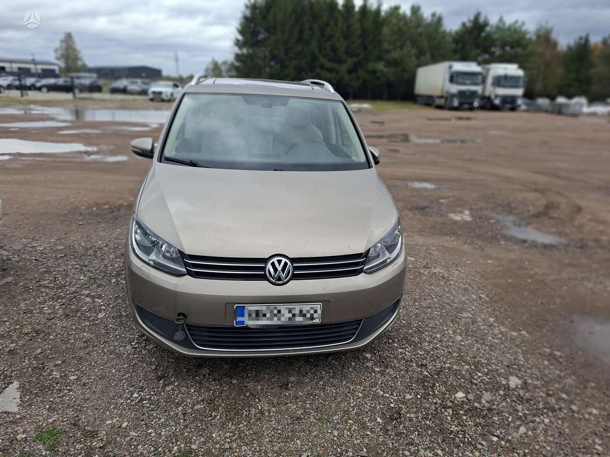 Volkswagen Touran 2013 — photo 8